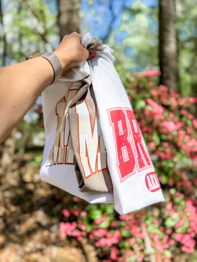 【☆ L • mama ☆】 Size L Mama sweatshirt pink (slight flaw) – Candie's Custom